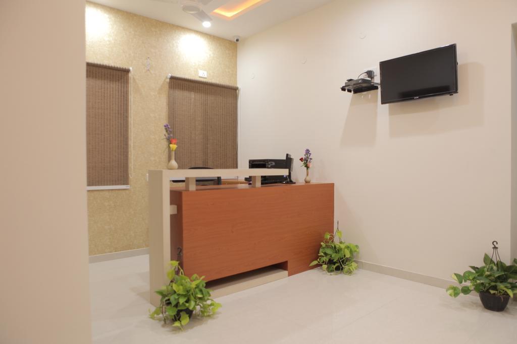 Our Nest Hotel Hyderabad Exterior photo
