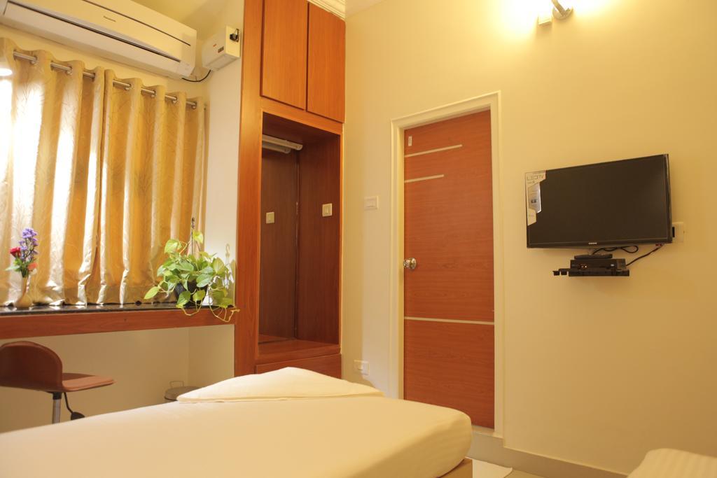 Our Nest Hotel Hyderabad Exterior photo